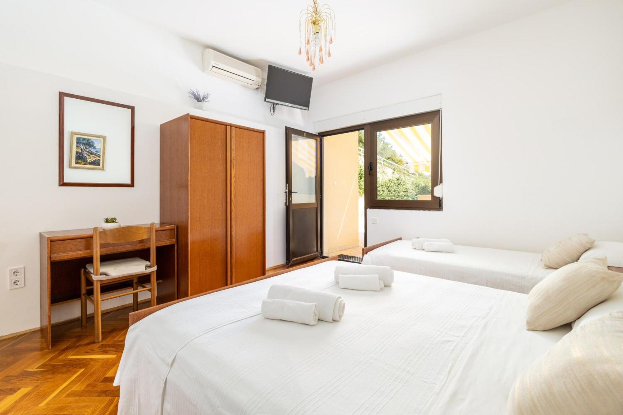 Apartments By The Sea Duce, Omis - 946 Zimmer foto